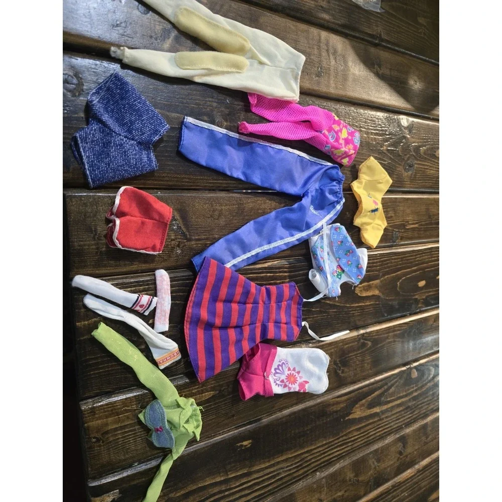 Lot Of‎ 13 Vintage Barbie Clothes
